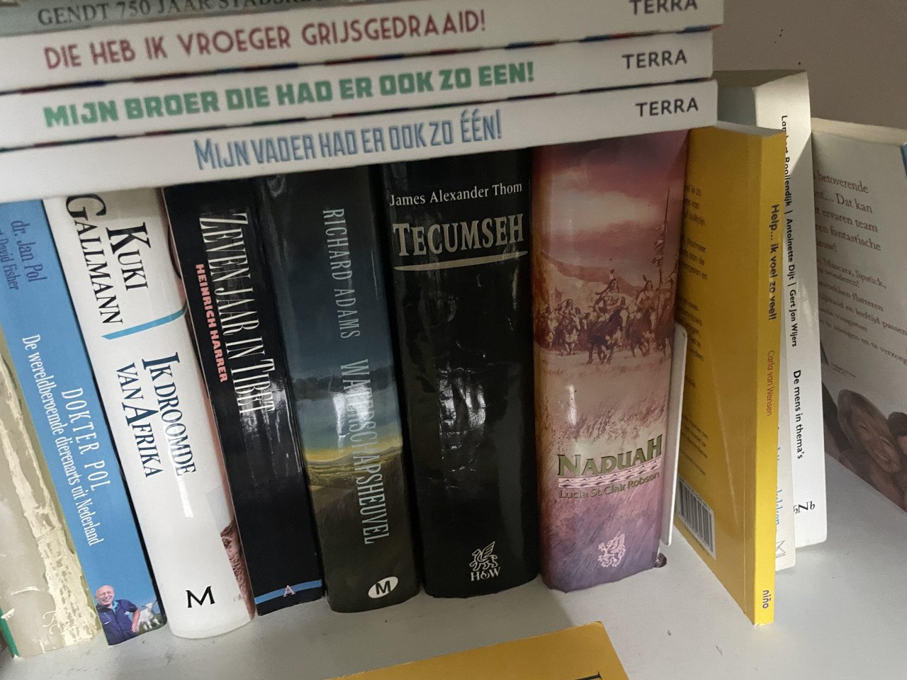 8 dozen met Boeken 0,50 per stuk of alle dozen voor ….