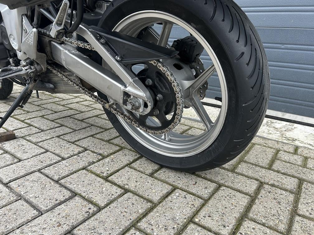 Kawasaki Versys 650 mét ABS uit 2007, koffers, handvatverwarming €2995,-