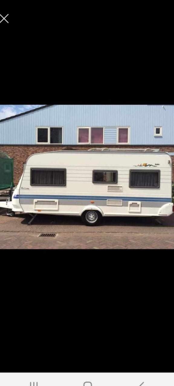 Caravan hobby 460