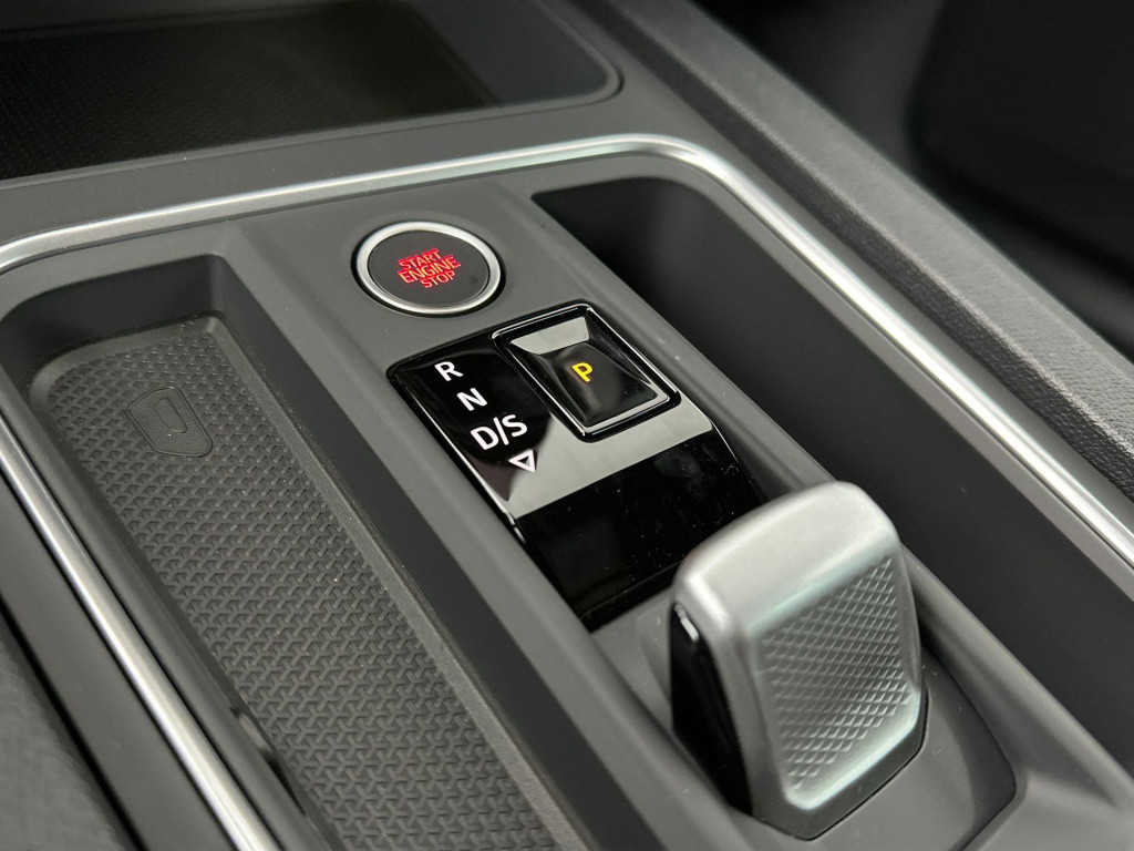 Seat Leon sportstourer fr phev first edition 1.5 tsi ehybrid 150kw / 204p