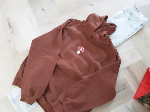 Leuke sweater mt 152