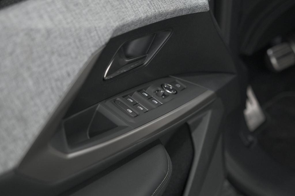 Peugeot 3008 1.2 hybrid 136 gt | pack winter | camera | adaptieve cruise co