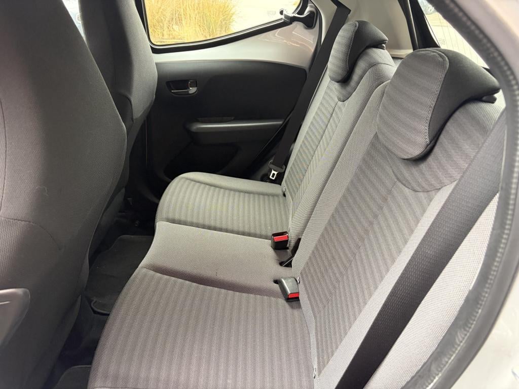 Toyota Aygo 1.0 vvt-i x-play