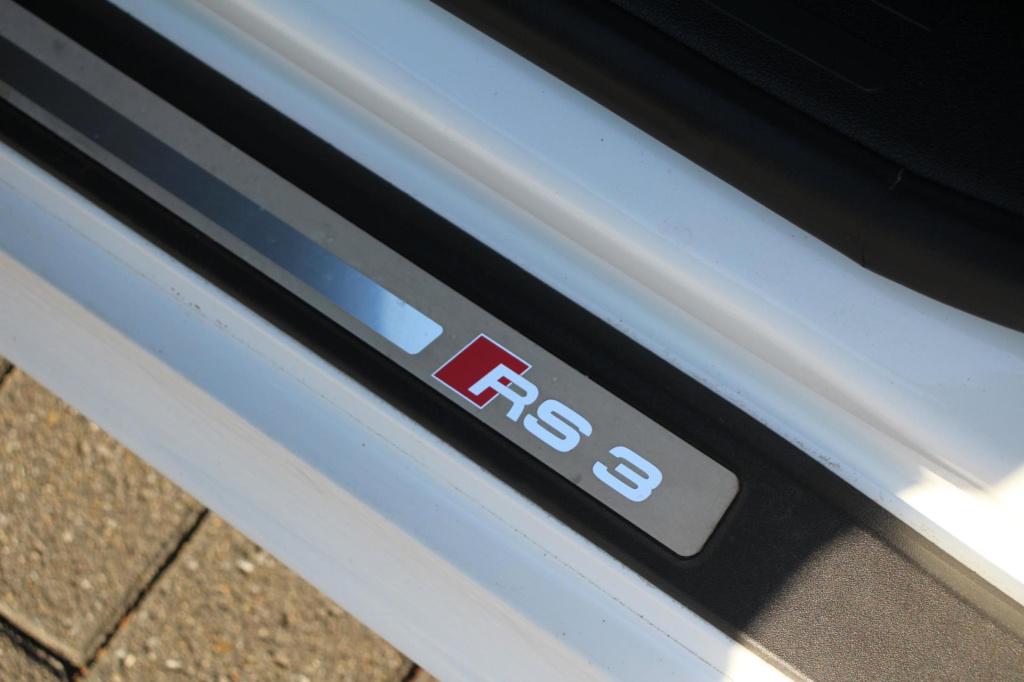 Audi Rs3 sportback 2.5tfsi quattro pro line s-tronic- youngtimer -ibis whit