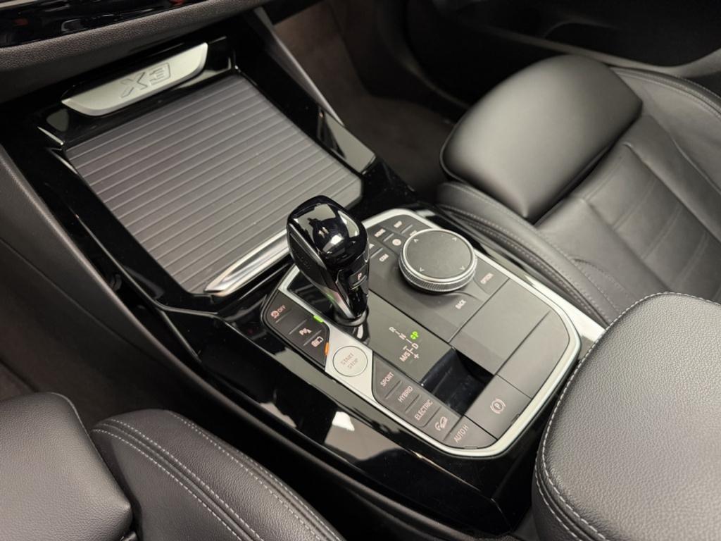 BMW X3 xdrive30e high m-sport | panoramadak | memory | tansanitblau |