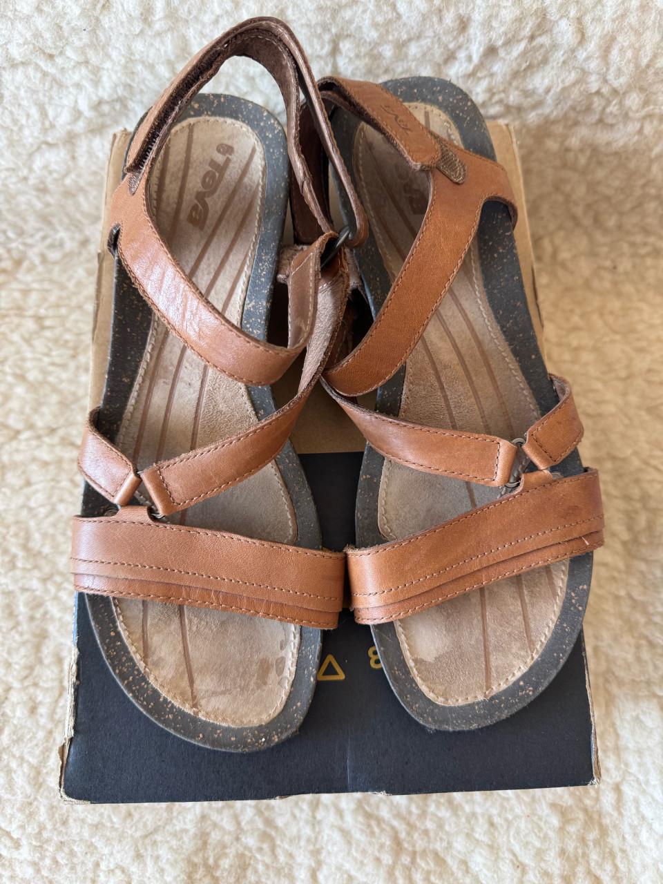 Teva Women Cabrillo Crossover Wedge Tan Sandaal in maat 41