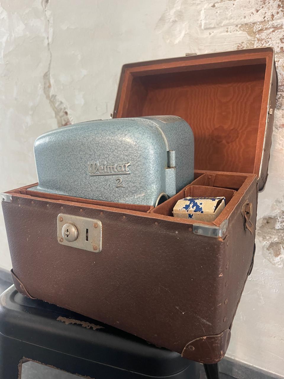 Weimar 2 8mm projector