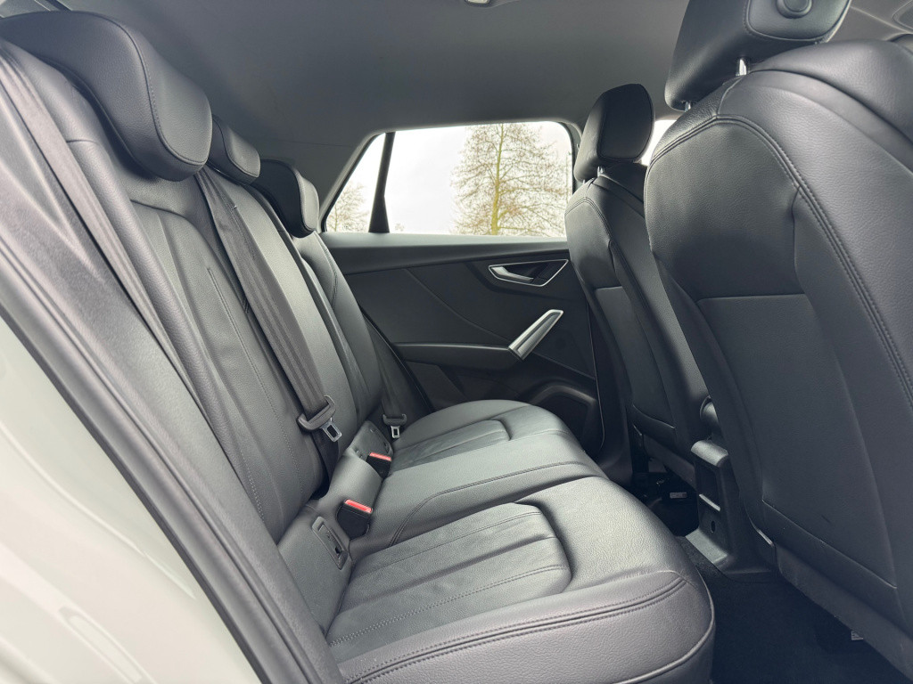 Audi Q2 30 tfsi s-line * virtual cockpit * carplay * keyless * leder