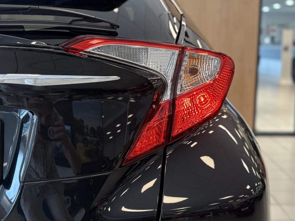 Toyota C-hr 1.2 first edition