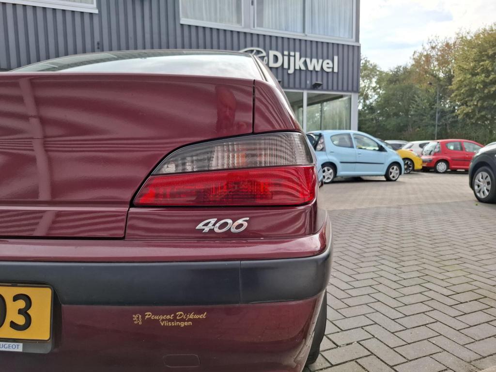 Peugeot 406 2.0i 16v st 1e eigenaar! airco/lmv/trekhaak