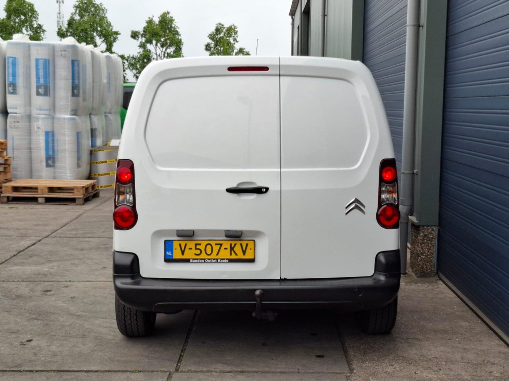 Citroen Berlingo 1.6 bluehdi 75 comfort airco / kasten inrichting / trekhaa