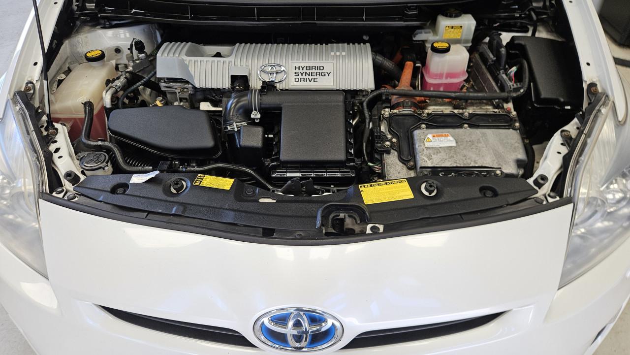 TOYOTA PRIUS 1.8 DYNAMIC HYBRIDE AUTOMAAT