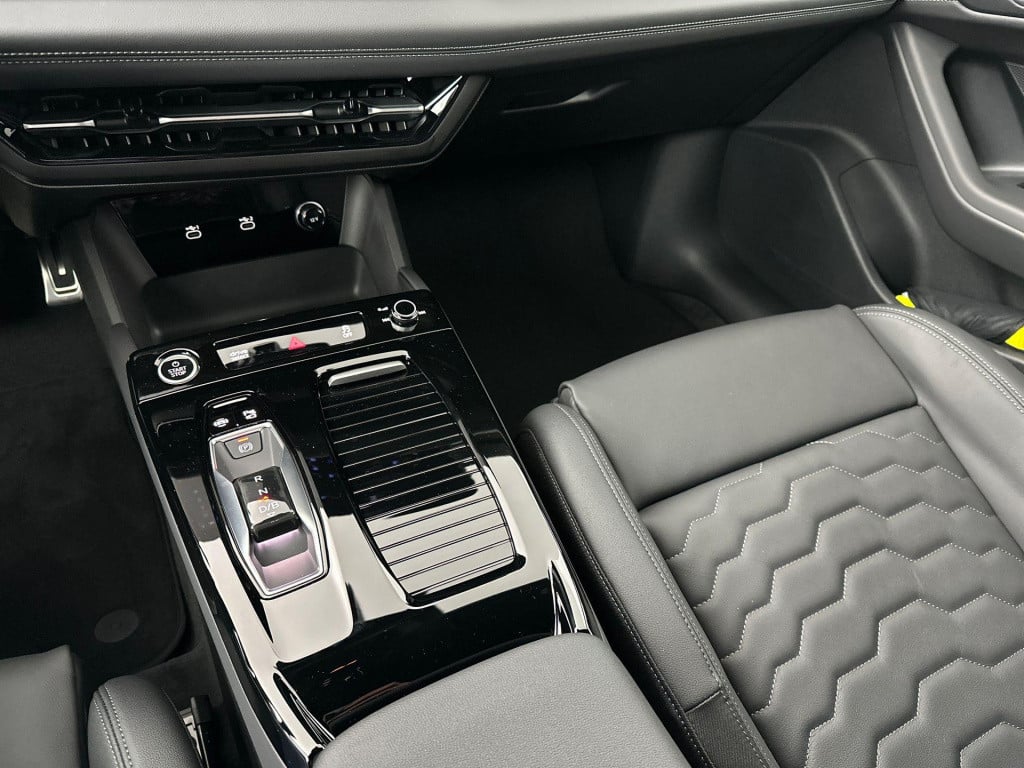 Audi A6 Sportback E-tron s edition 83 kwh