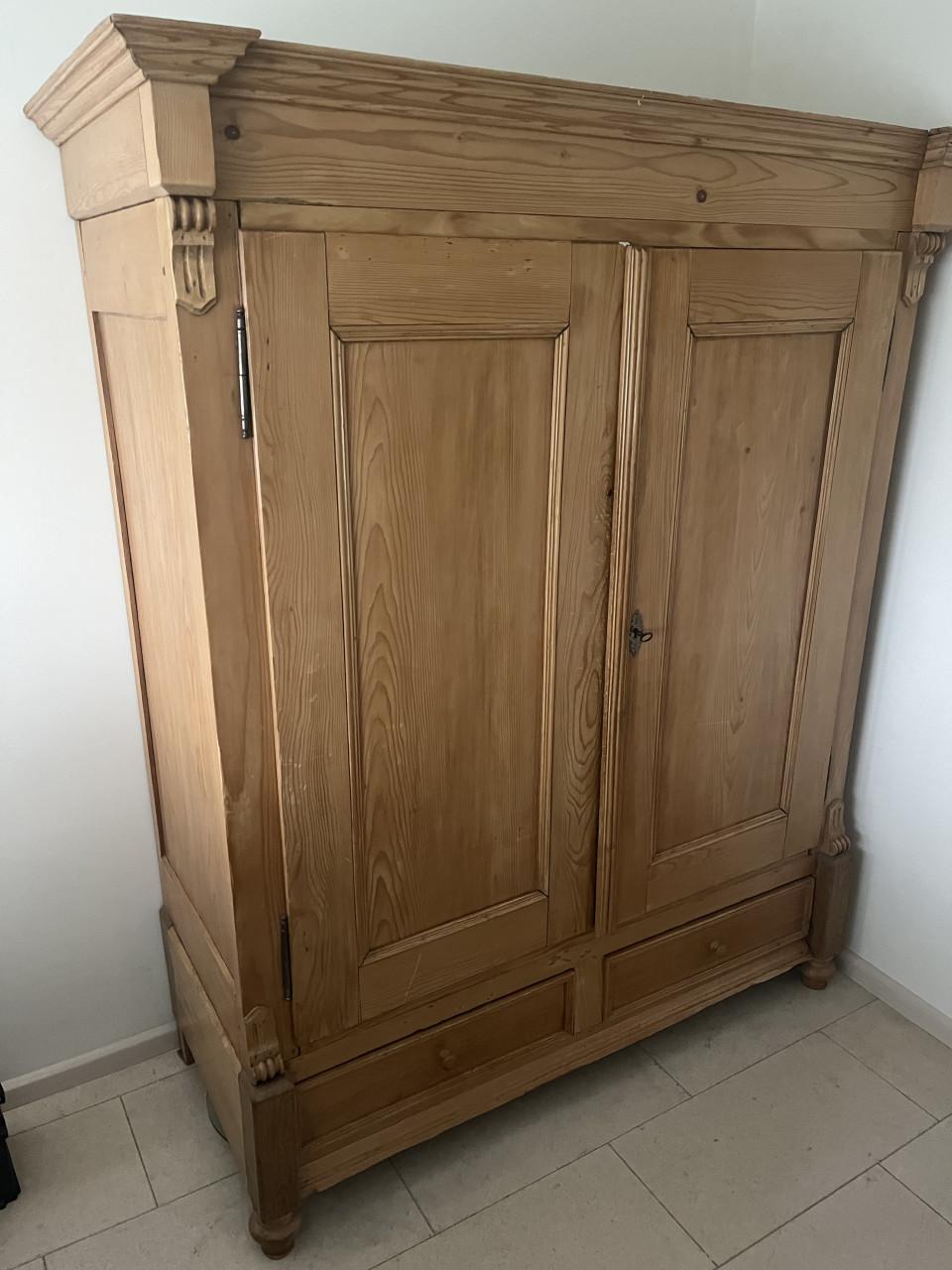 Grenen geloogde kast