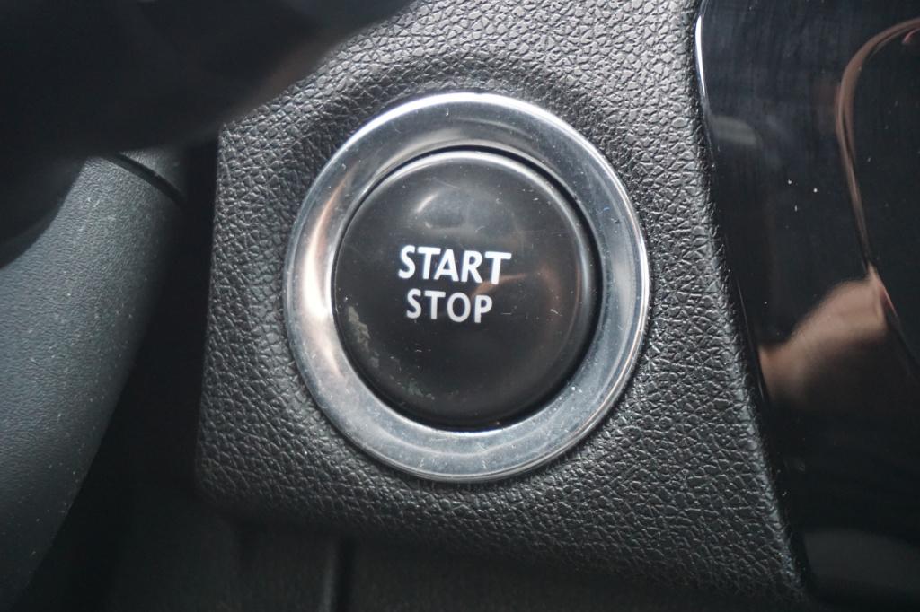 Renault Scenic 1.4 tce bose climate / navi / cruise / camera / parkeers. / 