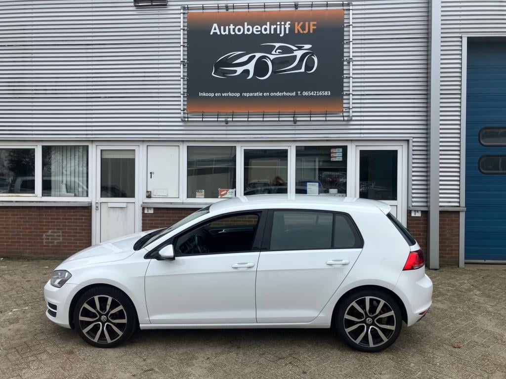 Volkswagen Golf 1.2 tsi trend edition