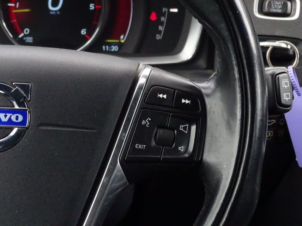 Volvo V60 2.4 d6 awd plug-in hybrid summum | xenon | leder | memory | pdc
