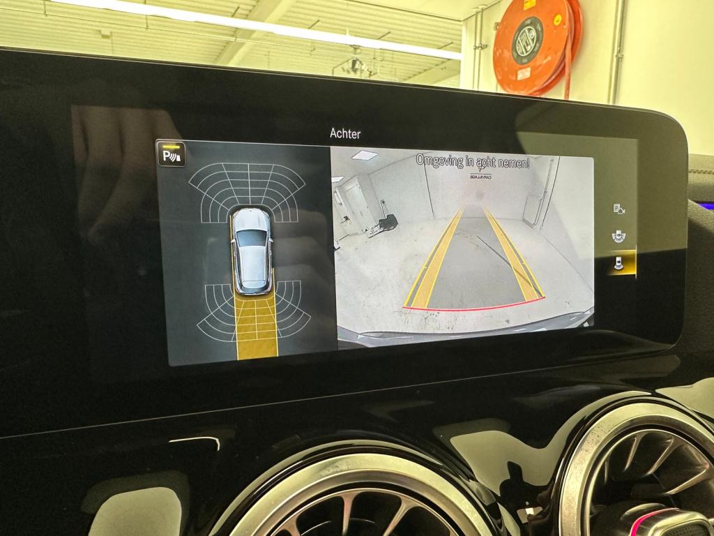 Mercedes-Benz Gla-klasse 200 amg premium plus | 20'' multispaak | panoramad