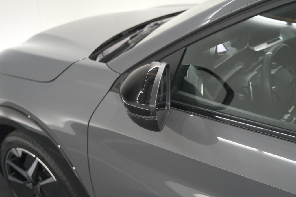 Peugeot 208 1.2 hybrid 145 e-dcs6 gt | alcantara pakket | camera | apple ca