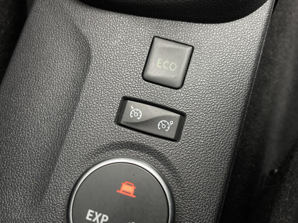 Renault Captur 0.9 tce bose | navigatie | camera | achterbank verstelbaar |