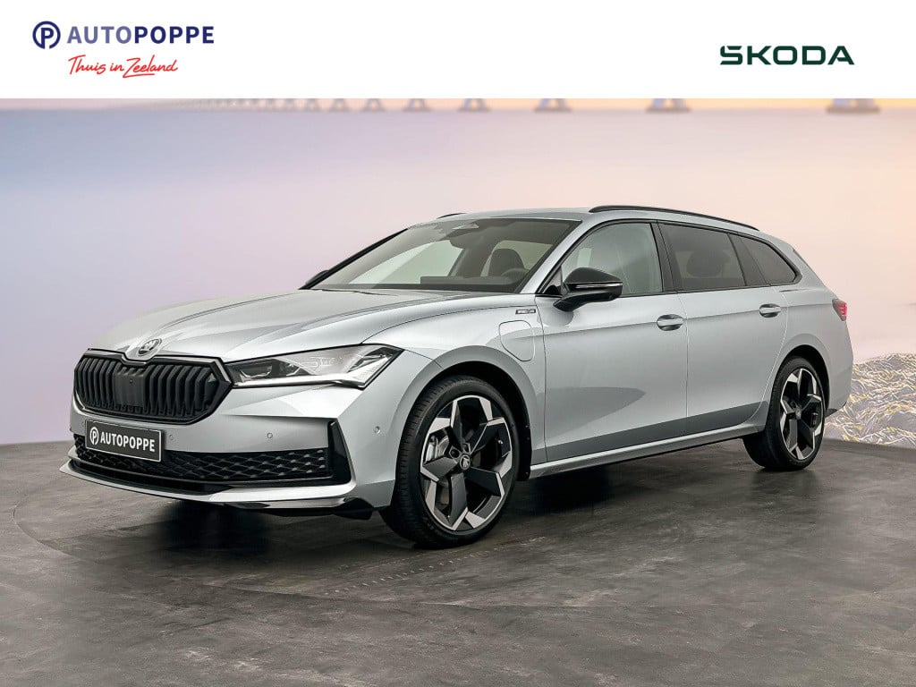 Skoda Superb sportline business 1.5 tsi phev 150 kw / 204 pk co
