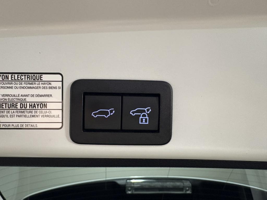 Toyota Yaris Cross 1.5 hybrid executive | 360 camera | bsm | stoelverwarmin