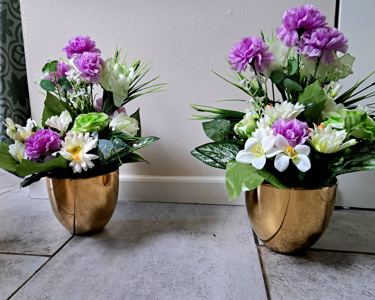 Kunstbloemen in pot