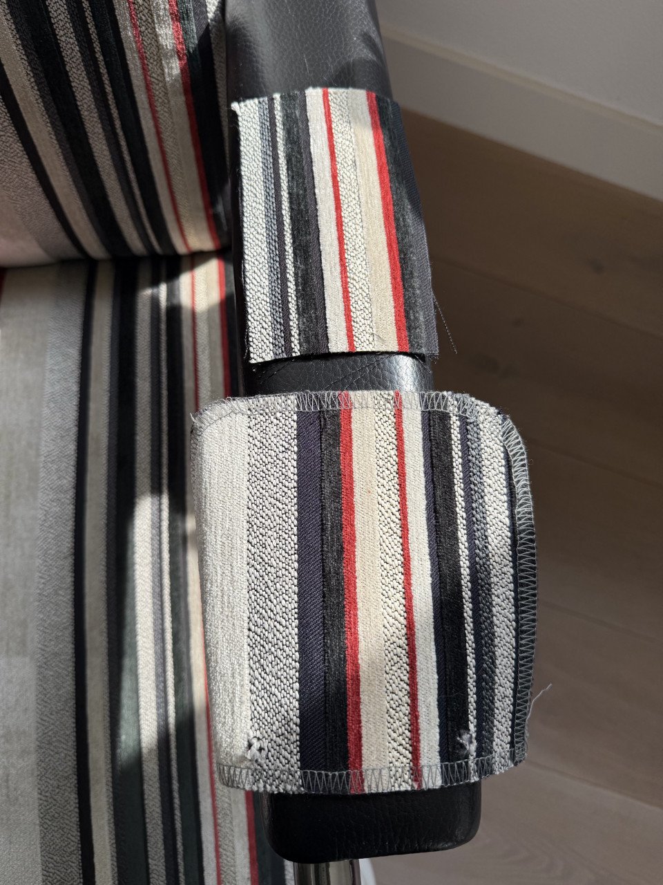2 mooie Scylla stoelen van Leolux te koop