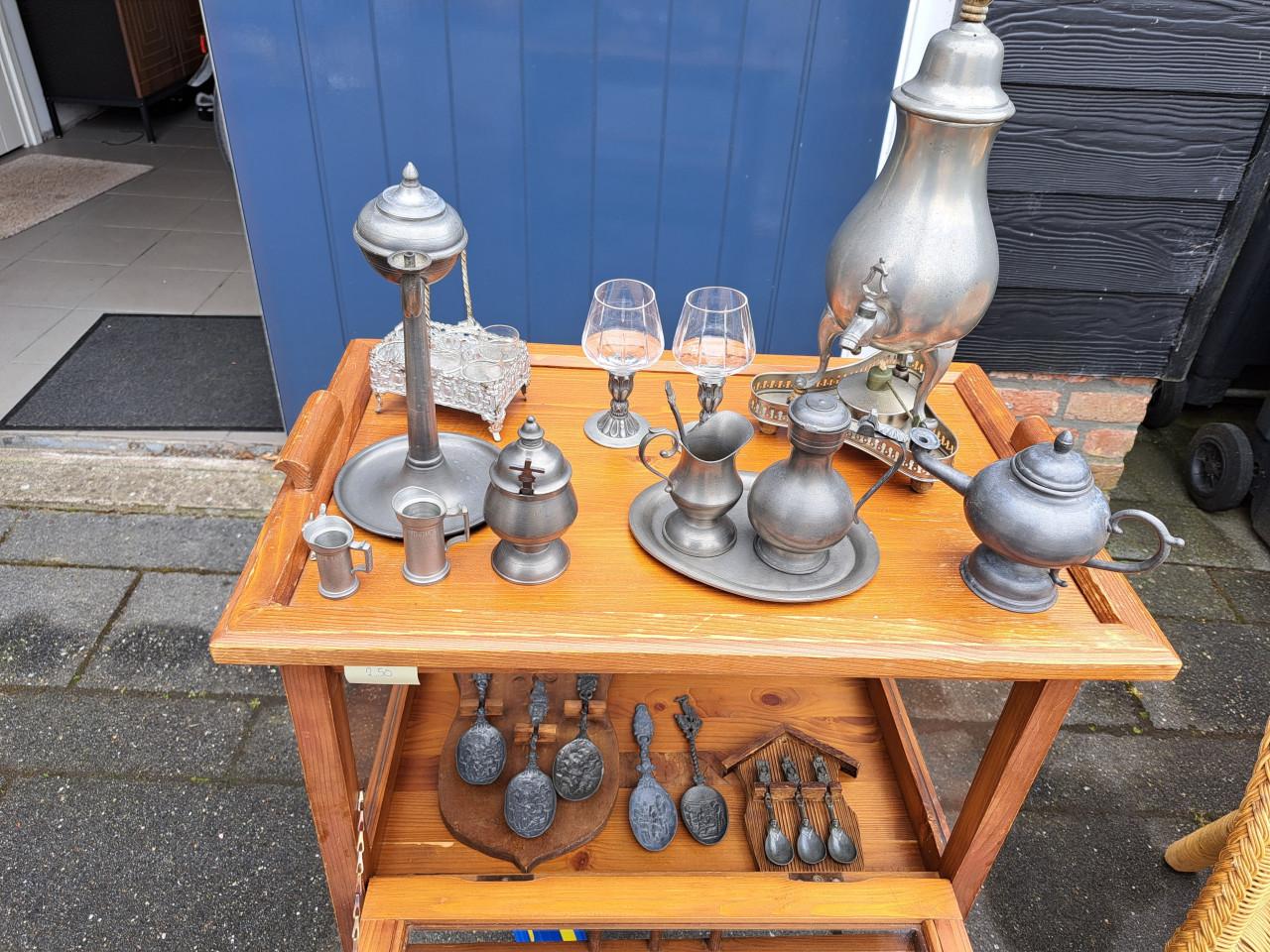 Te koop, Tinnen verzameling