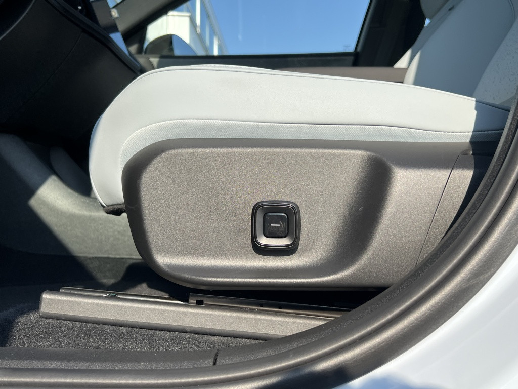 Volvo Ex30 twin performance awd ultra | nieuwprijs € 55.800 |