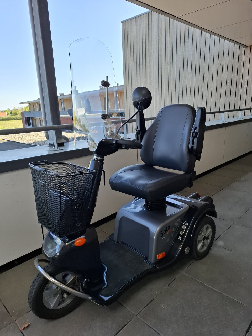 Scootmobiel Solo 3 grijs