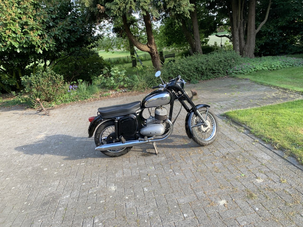 3   oude motoren