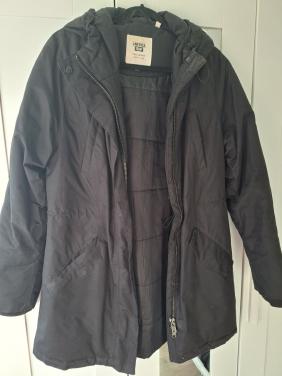 Warme zwarte winterjas maat L