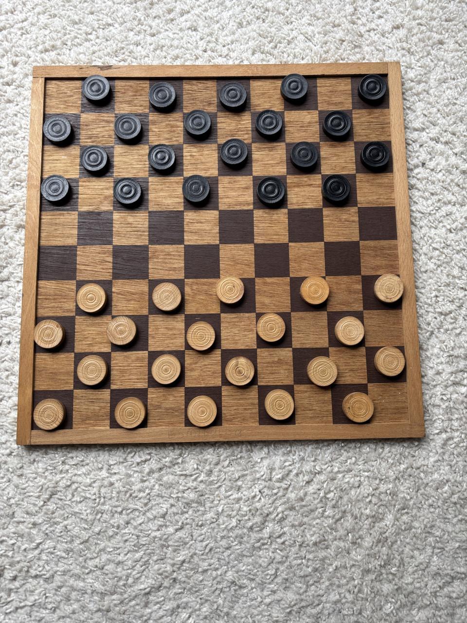 Bordspel dammen en schaken