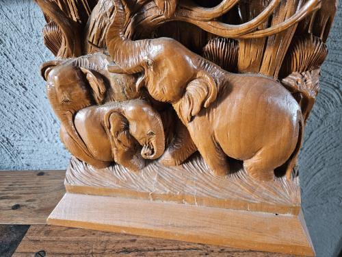 Unieke antieke handgesneden houten klok met olifanten