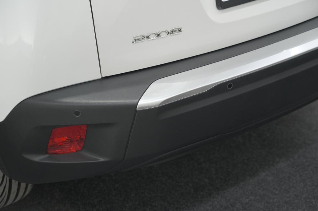 Peugeot 2008 puretech 102 allure pack | allseason banden | parkeersensoren 