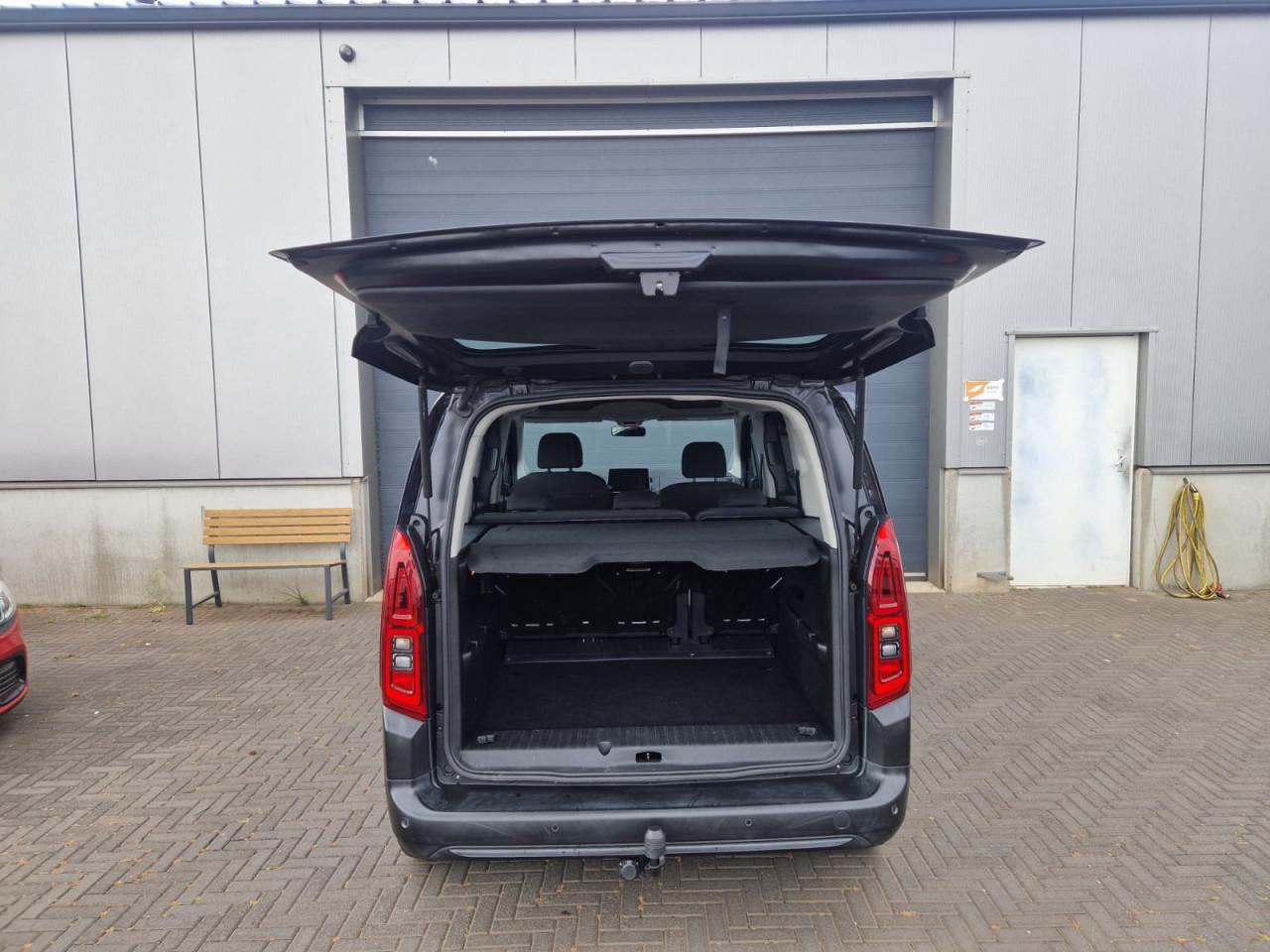 TE KOOP CITROEN BERLINGO 1.2 PURE TECH LIVE EURO 6 MPV MET TREKHAAK