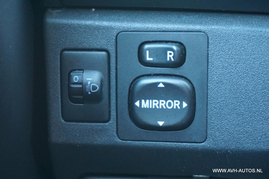 Toyota Yaris 1.0 vvti acces