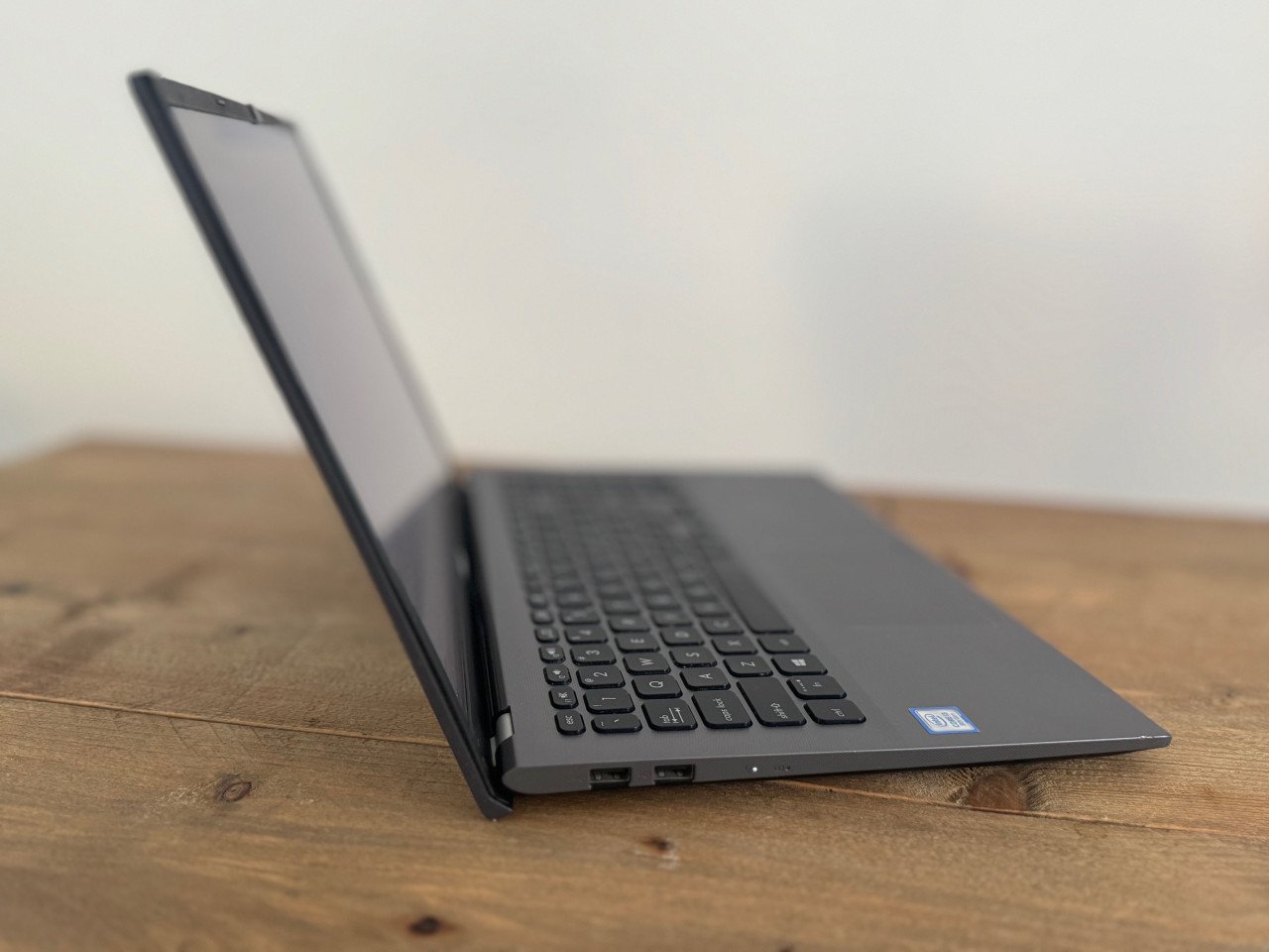 ASUS VivoBook 15   X512F Intel core i3