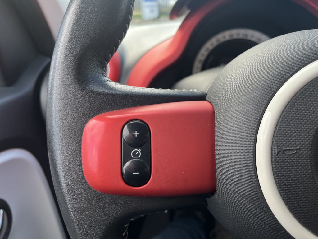 Renault Twingo 1.0 sce intens 57 dkm cruise
