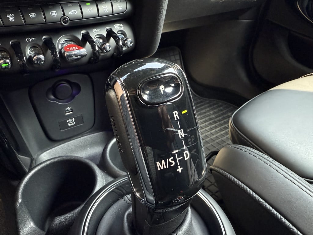 Mini Cooper mini 2.0 // serious business pack // nieuwstaat // 5 deurs /