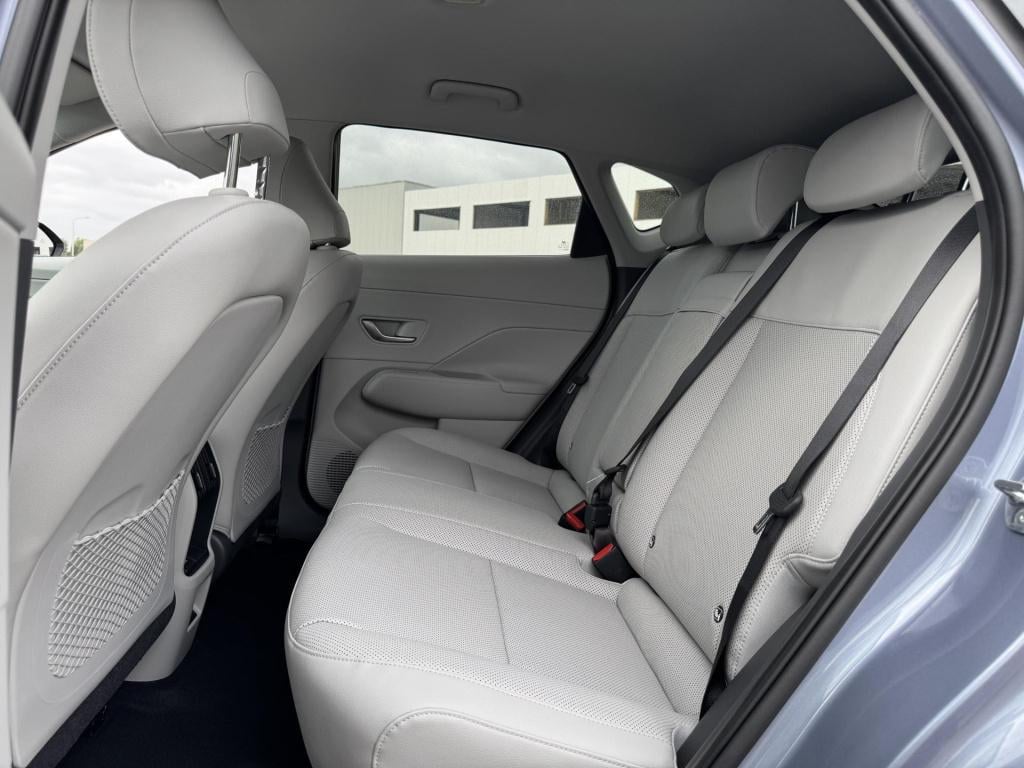 Hyundai Kona electric premium 65.4 kwh