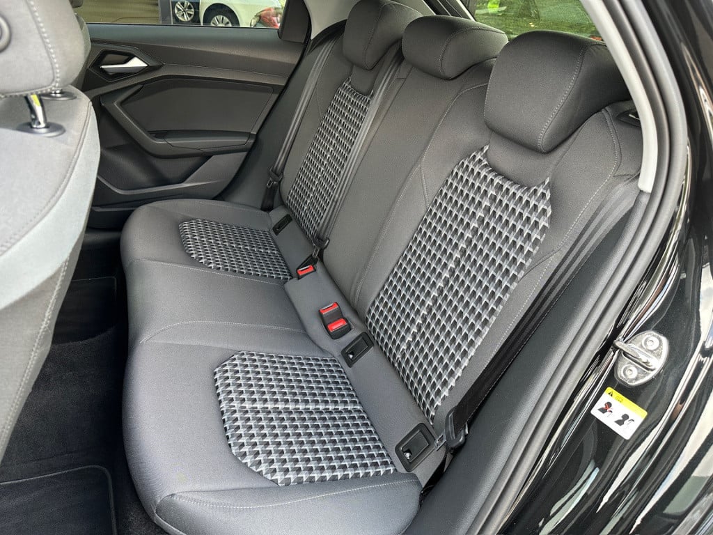 Audi A1 Sportback 25 tfsi advanced 2x led | carplay | keyless | cruise | st