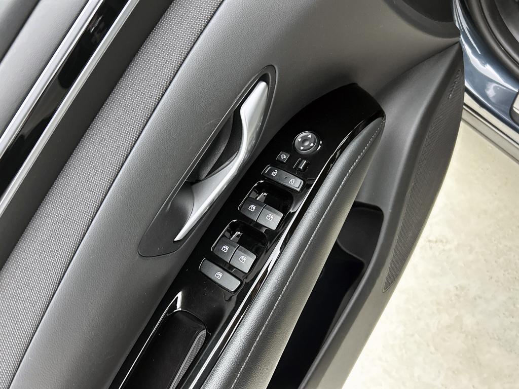 Hyundai Tucson 1.6 t-gdi phev premium 4wd automaat stoel/stuur verwarming |