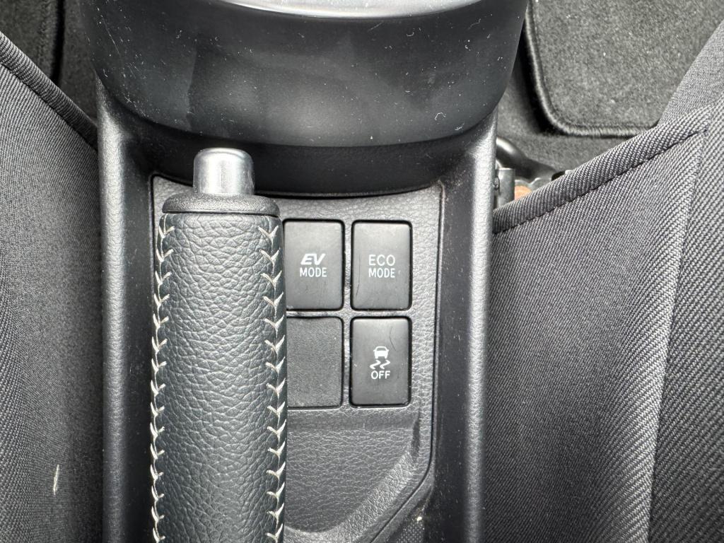 Toyota Yaris 1.5 hybrid active