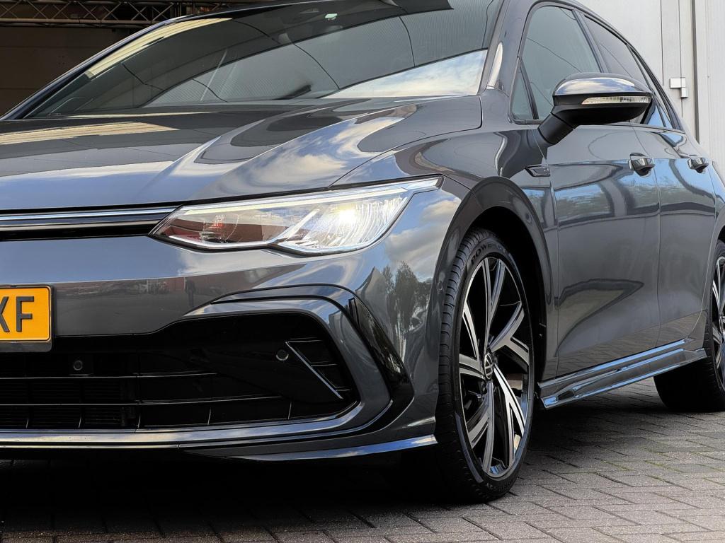 Volkswagen Golf 1.5 etsi r-line 150pk nl-auto + afneembare trekhaak!