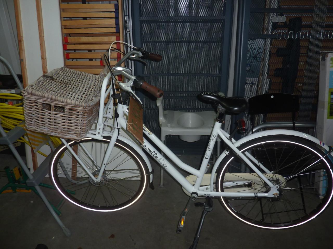 Damesfiets met mand