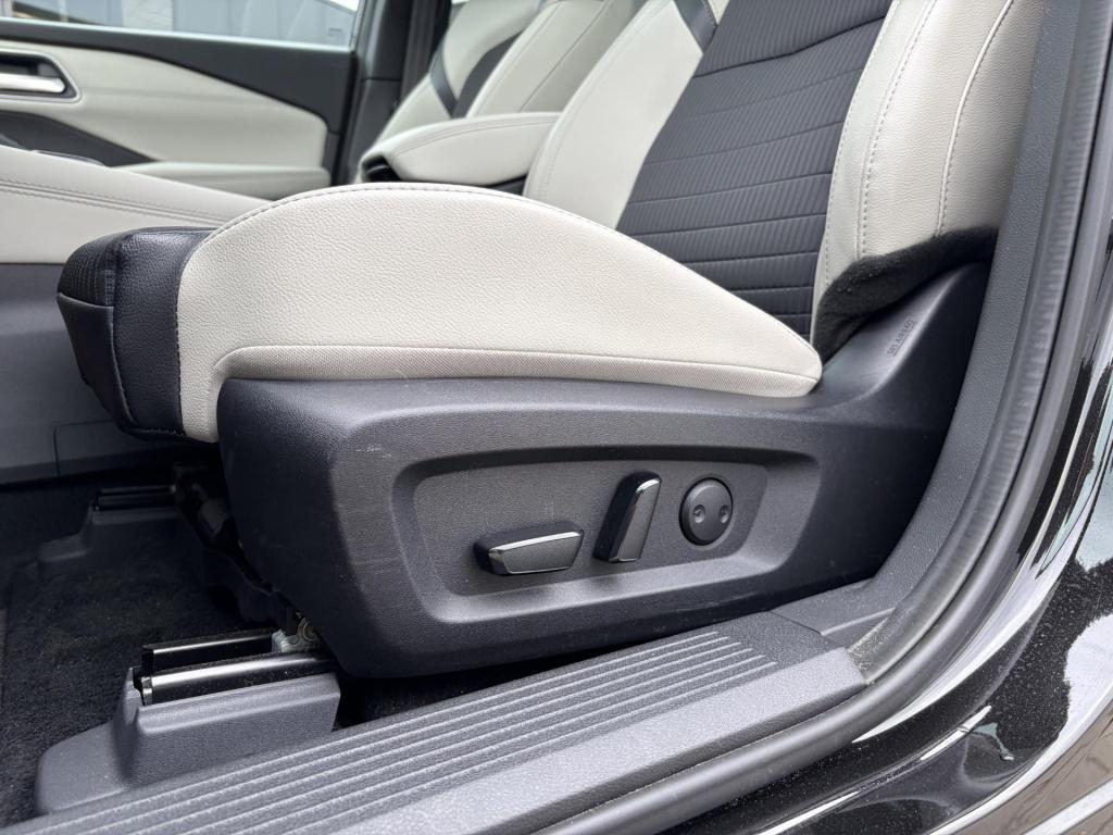 Nissan Qashqai 1.5 e-power tekna uniek interieur!