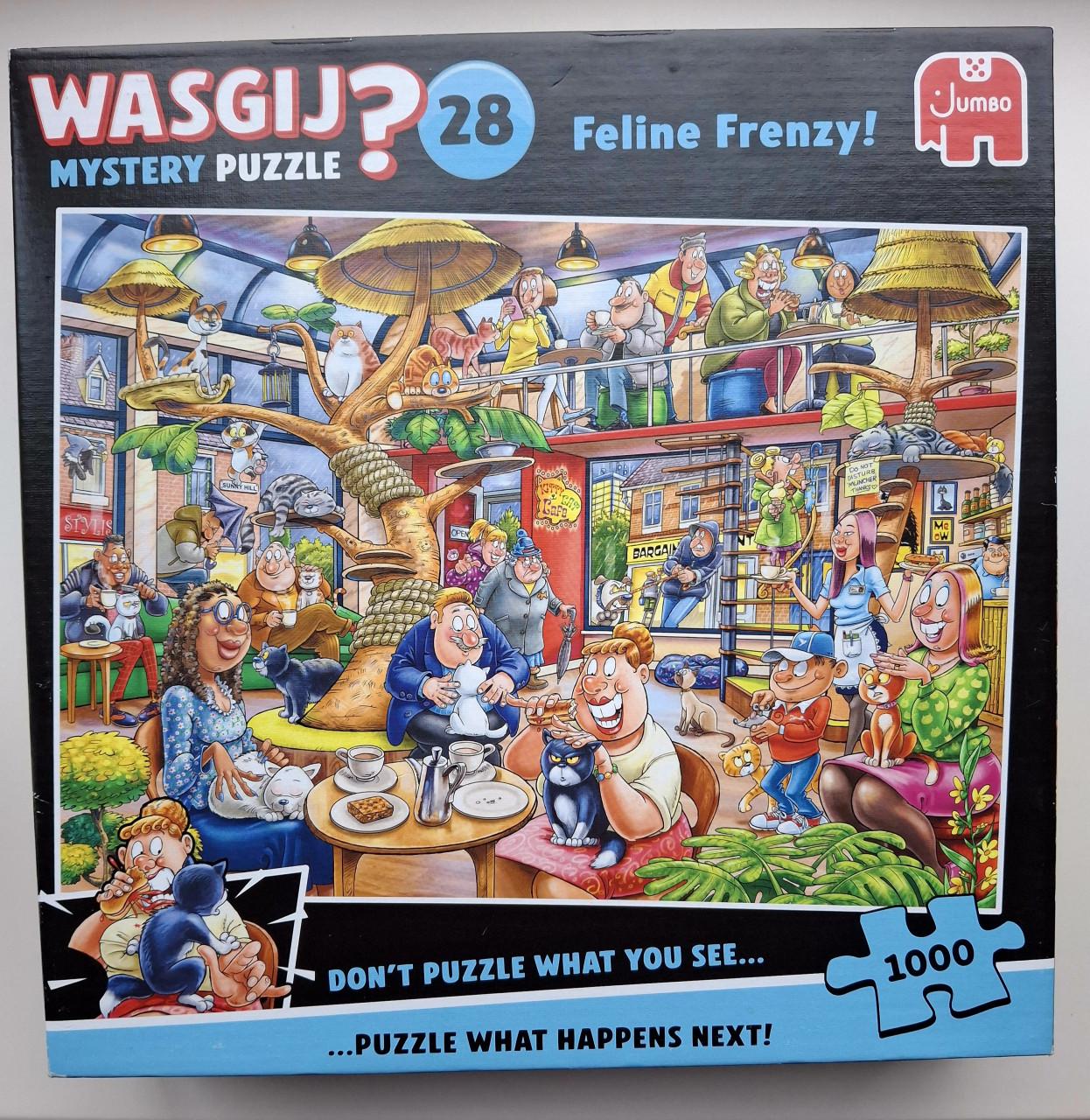 Wasgij puzzel🧩: Feline Frenzy! (Kat- en muisspel)