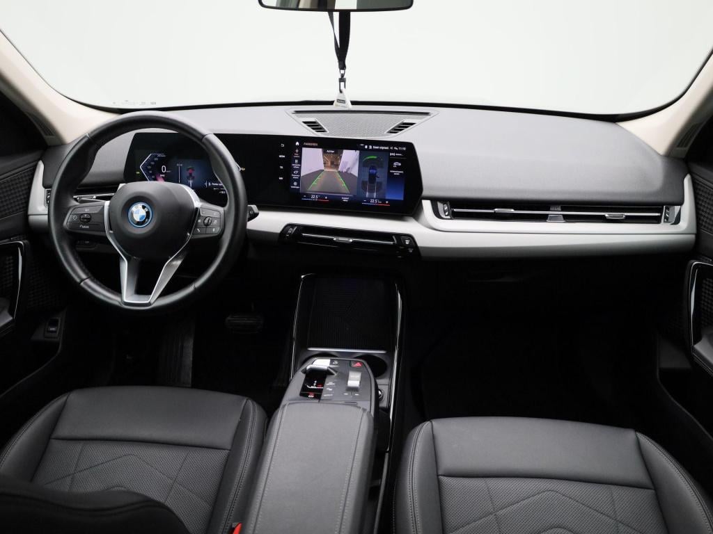 BMW X1 xdrive25e | automaat | lmv | parkeer sensoren | virtual cockpit | ca